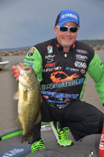 2E0DD927-FEE8-4D63-B233-FF80F06848C7