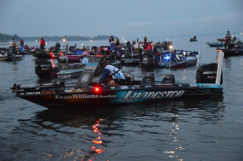 609F8689-3F34-4A98-8A32-B6E28F772116
