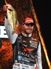 B9776124-D19A-48B1-BCB9-A9EF9529CE2E