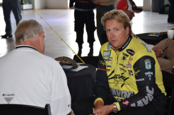 C46B2FF3-1039-4E86-80D7-9F1BD780EE25