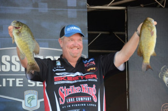 01903E8B-9C58-45E0-8C15-A162F31612E5