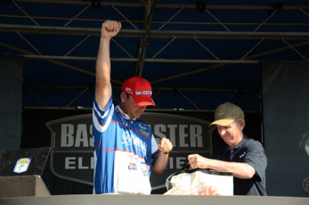 0224AC40-A8EE-48A4-A4A2-AF3ED5B67458