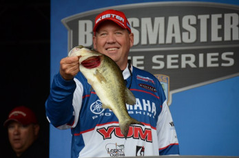 02851AE8-C3A8-441D-83E2-58EB357C4C53