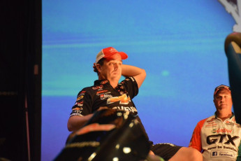 02876FAE-DC41-47E1-B521-F91C85E5EBD6