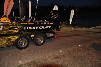 02AFF830-6732-4F30-AA60-C8E307A0D840