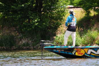 03063296-BE2C-4D6A-934B-B2F70276A6AF