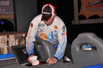 04287B14-EC7F-4D54-8122-B9860C2D73D7