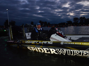 04B3F31C-793B-4005-BC1E-088A260BE02F