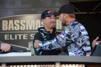 04B7392E-7D02-435E-B34C-574DF01099A7