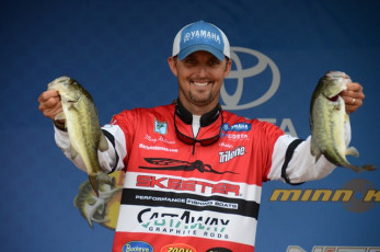 04CA0D20-BBCE-41A9-8265-CA2A3C0AC27C