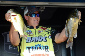 0504E33E-755F-4B01-A429-A36046478E18