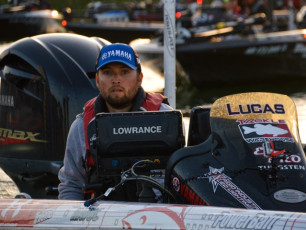 053400D1-8A17-4C76-B9D2-4C6E67C4B4E7