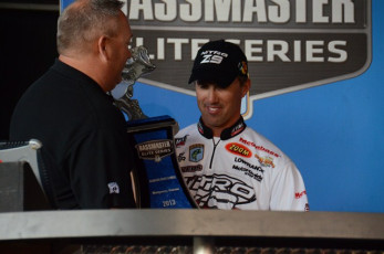 054842B1-1DB1-4B3B-8E3C-C3339B285E07