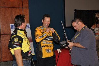 05C25847-BBA7-46AB-A849-96FA7E4E56A3