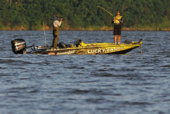 05E0FE28-0B26-4920-B5B8-083D1ECCB5A9