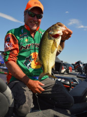 0669AFEA-EB7A-49A5-82FC-4D8E2B43952F