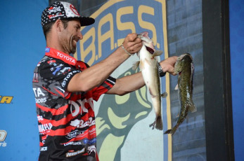 070FD171-FB34-4620-B488-C1A694CAAAAA