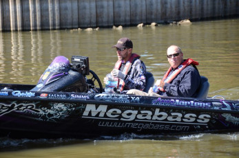 0710BEC6-8AC4-4983-820D-66A035AF2A5D