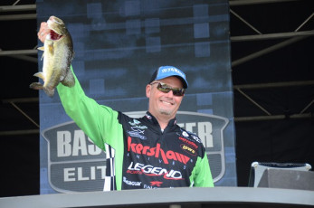 0789B22A-B6A0-4226-8EA3-0F6D24AE62ED