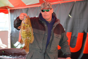 07A3A351-20C4-4D52-8E09-7876111EA65E