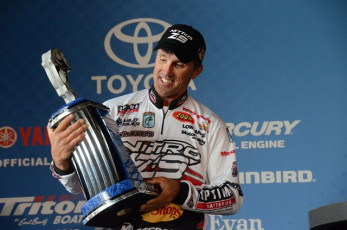 07E8C170-A720-42AF-99F9-8C182905E46C