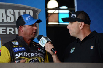 091396A6-C41C-45A6-85DD-C5414385F574