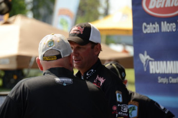 0924C079-C992-4341-A8D0-C75F1DC565EC