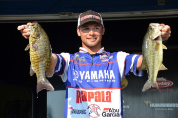 0944AE4E-0BD8-496A-B8B2-F1042E899DBB