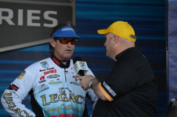 09B1E737-4A93-4ED5-9A82-F73037F5EAC7