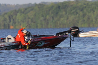 09F43E8E-F50E-4B7F-BBA9-EF6BB39340F2