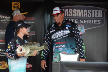 0B0E38B8-BFC5-404D-B1DF-F714DDA5322C