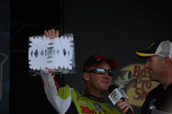 0B3746D6-E2F9-4C74-8B10-80DEB43FC4C5