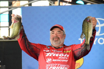 0C6CA515-18A1-4E23-B8F9-DF805E6C7385