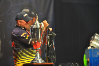 0D304270-6FC2-47A7-AC9B-19377B338A48