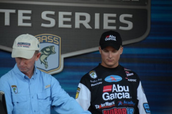 0DCA6914-DC50-409D-A9AD-C221B4B3B41E