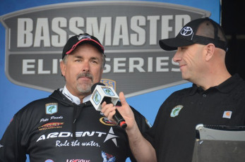 0E078BF3-AEBC-494F-ACEA-2CCAA4816E48