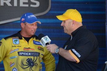 0E4756A2-38A1-4EE7-A1CD-4E95FBB20702