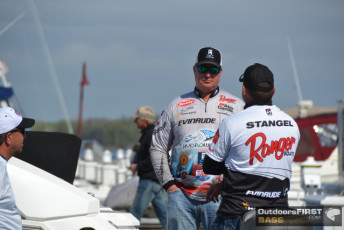 0E7A16E2-F021-41CD-BAC6-028432E93E95