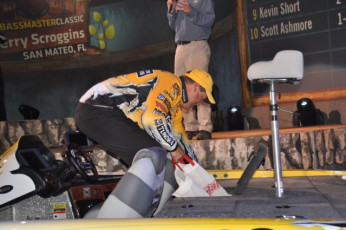 0E853876-4654-41F6-B001-D5930881005F