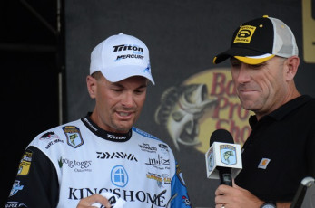 0FA5C179-8D8A-499E-8B61-F5D3C4539C7C