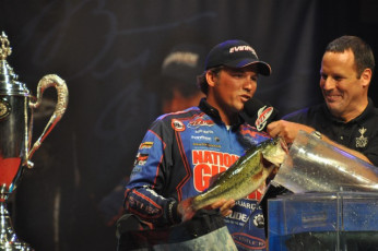 102FF2DC-B059-4254-A595-CEDCE94EC8E8