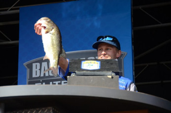 1069A0B7-6E41-4428-BF62-7405CEACEF74