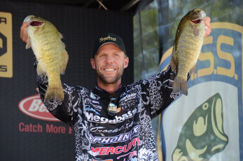 10E7D382-950B-49DD-B977-B7C5721D9A3C