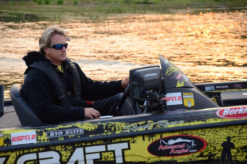 1122D4F8-8B74-485D-AF15-3E5B1B48B5CC