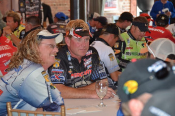 1184EFF8-C09B-48AB-A80E-2B900846CBF2