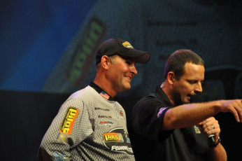 12ADB61F-14E6-4081-8CF6-83EDA1C1FDF9