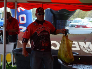 13123FD8-62F8-4384-8B16-4F9833A81D18