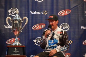 1373EE19-1C64-4D2E-A1FB-6C5D126B7CC4