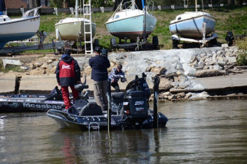 13D5CE04-B8F2-4D16-AE80-2AFC9E20404C