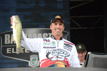 13FDEB3C-DC55-4089-8135-CCDD1704D870